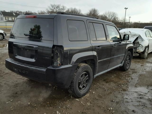 1J8FT28W28D520915 - 2008 JEEP PATRIOT SP BLACK photo 4