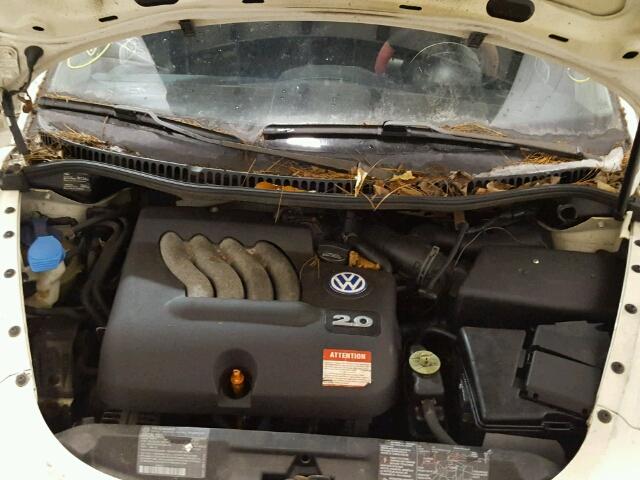 3VWCC21C2YM423872 - 2000 VOLKSWAGEN NEW BEETLE 白色 照片 7