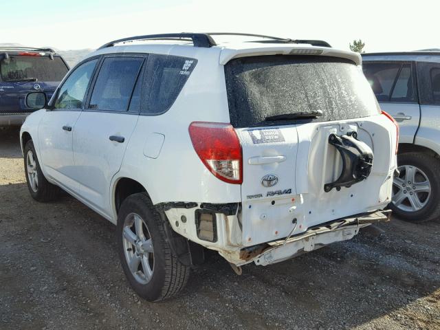 JTMBD33V076050913 - 2007 TOYOTA RAV4 WHITE photo 3