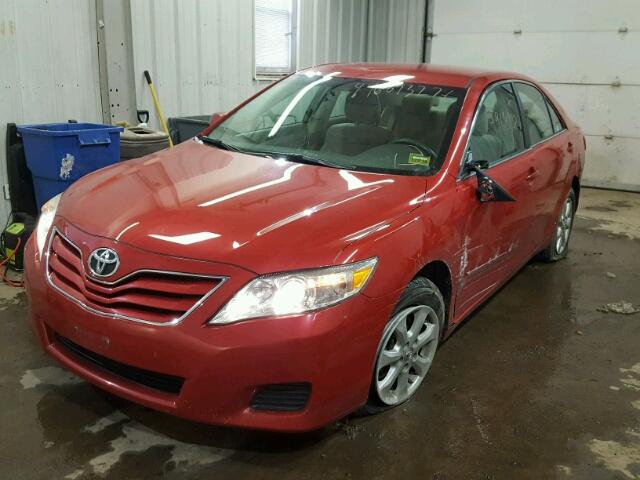 4T4BF3EK3BR146294 - 2011 TOYOTA CAMRY BASE RED photo 2