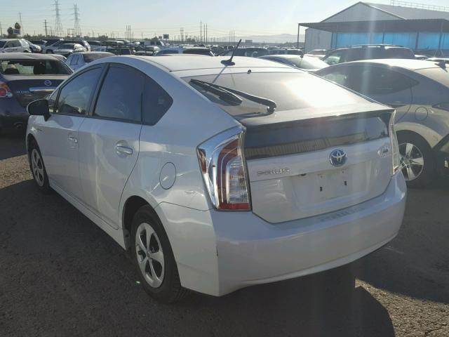 JTDKN3DUXF0435061 - 2015 TOYOTA PRIUS WHITE photo 3