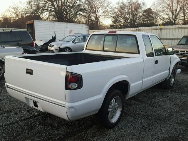 1GCCS19XXTK134584 - 1996 CHEVROLET S TRUCK S1 WHITE photo 4