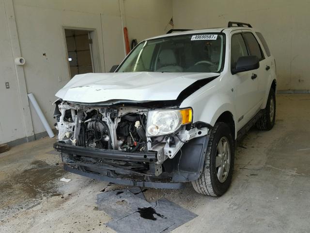 1FMCU93138KA64362 - 2008 FORD ESCAPE XLT WHITE photo 2