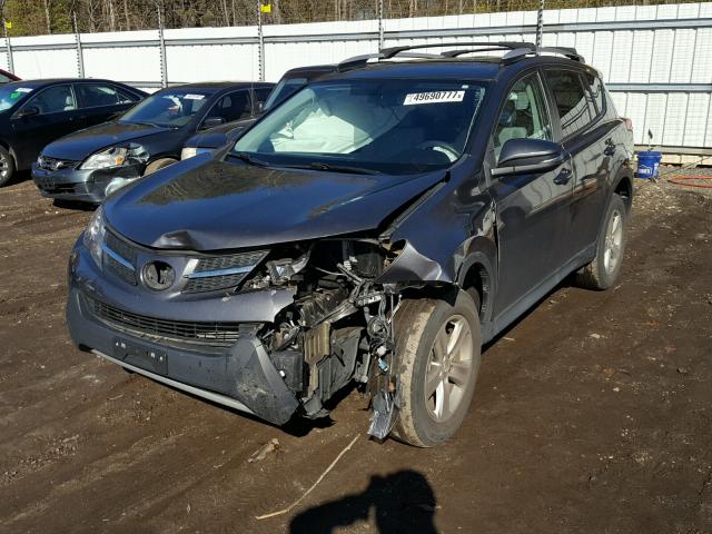 2T3RFREV8EW144798 - 2014 TOYOTA RAV4 XLE GRAY photo 2