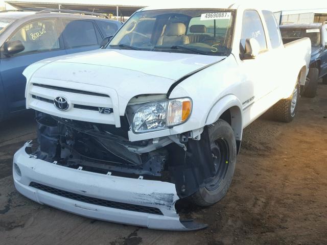 5TBBT48193S432133 - 2003 TOYOTA TUNDRA ACC WHITE photo 2