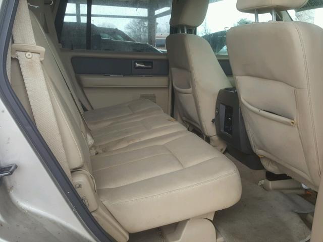 1FMFU15537LA03326 - 2007 FORD EXPEDITION SILVER photo 6