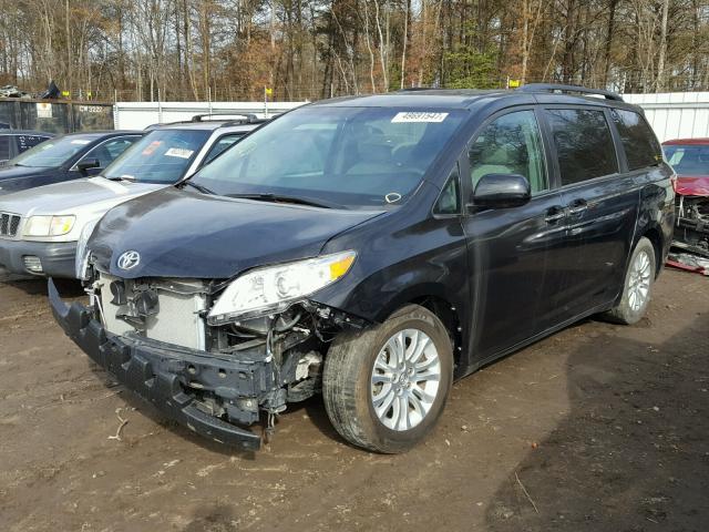 5TDYK3DC8GS744763 - 2016 TOYOTA SIENNA XLE BLACK photo 2