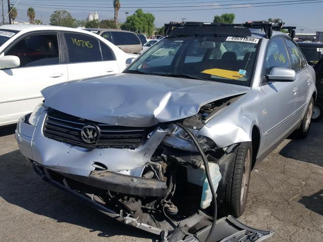WVWTH63B11E171107 - 2001 VOLKSWAGEN PASSAT GLX SILVER photo 2