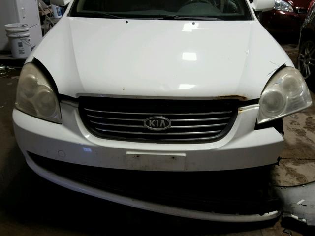 KNAGE123875113055 - 2007 KIA OPTIMA WHITE photo 9