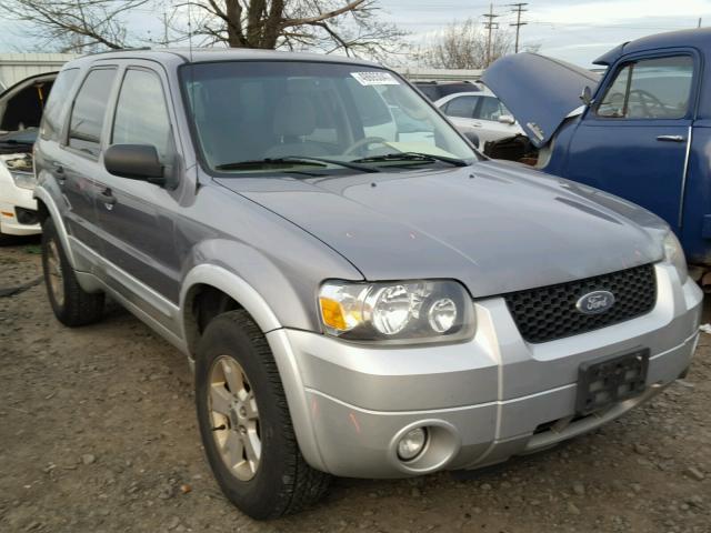 1FMCU93157KC07259 - 2007 FORD ESCAPE XLT BLUE photo 1