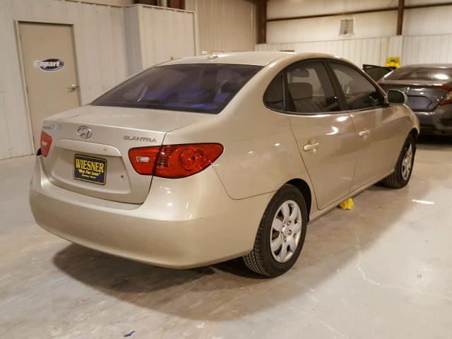 KMHDU46D89U639770 - 2009 HYUNDAI ELANTRA GL GOLD photo 4