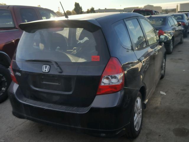 JHMGD38628S063273 - 2008 HONDA FIT SPORT BLACK photo 4