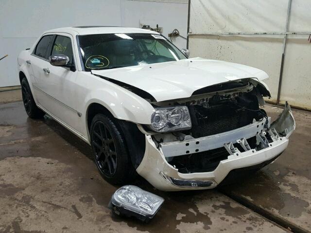 2C3AK63H55H622832 - 2005 CHRYSLER 300C WHITE photo 1