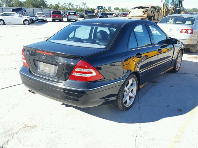 WDBRF52H37F897150 - 2007 MERCEDES-BENZ C 230 BLACK photo 4