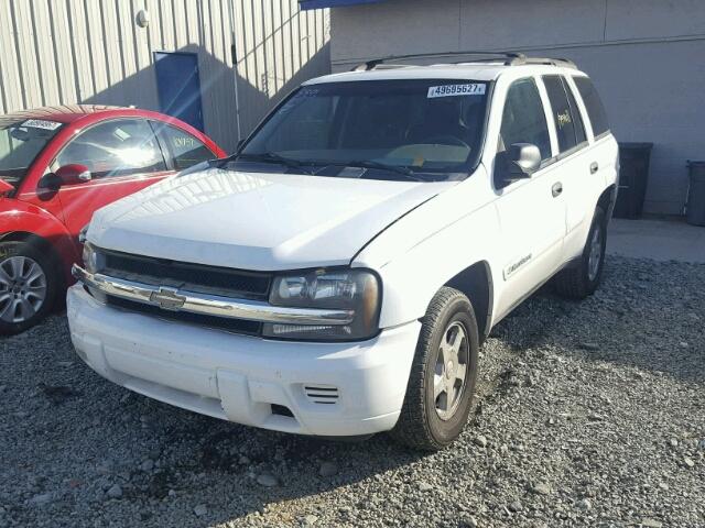 1GNDS13SX22225801 - 2002 CHEVROLET TRAILBLAZE WHITE photo 2