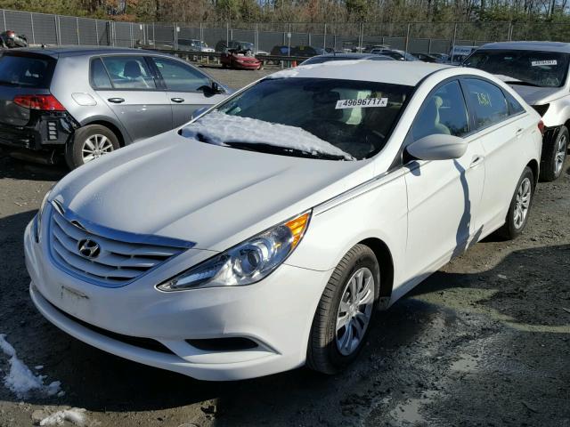 5NPEB4ACXCH369472 - 2012 HYUNDAI SONATA GLS WHITE photo 2