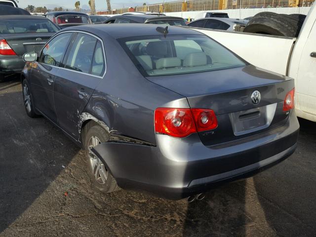 3VWSG71KX6M654097 - 2006 VOLKSWAGEN JETTA 2.5 GRAY photo 3