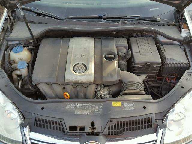 3VWSG71KX6M654097 - 2006 VOLKSWAGEN JETTA 2.5 GRAY photo 7