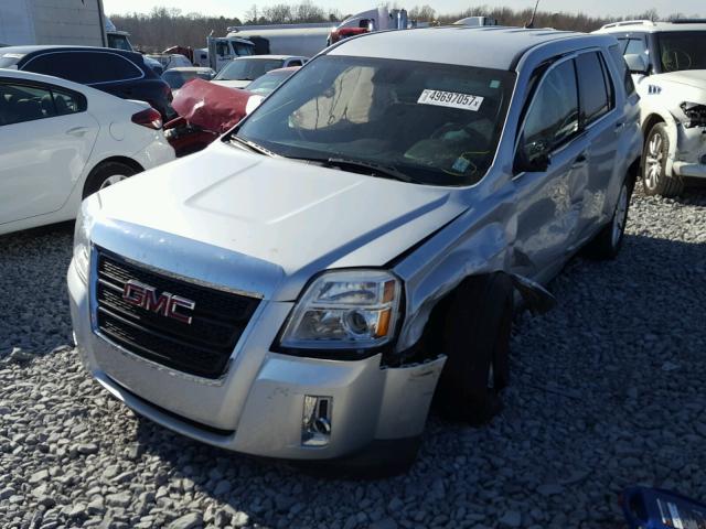 2GKALMEK2D6321097 - 2013 GMC TERRAIN SL SILVER photo 2