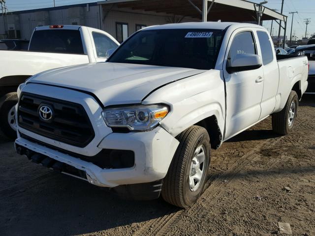 5TFRX5GN8HX080233 - 2017 TOYOTA TACOMA ACC WHITE photo 2