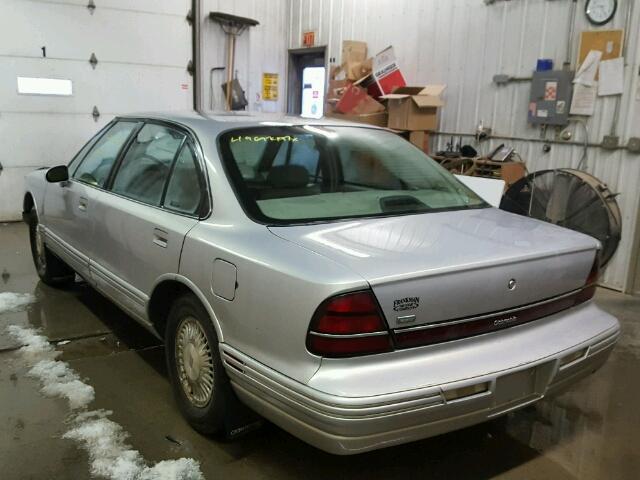 1G3HC52K5W4817388 - 1998 OLDSMOBILE REGENCY SILVER photo 3