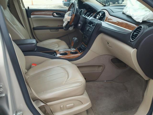 5GAER23D69J212058 - 2009 BUICK ENCLAVE CX BEIGE photo 5