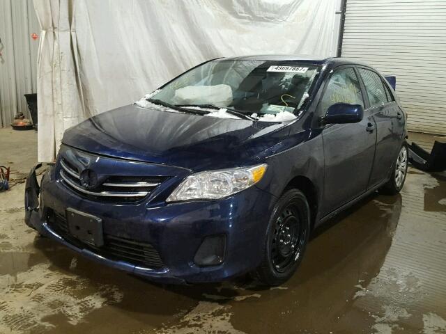 2T1BU4EE4DC083906 - 2013 TOYOTA COROLLA BA BLUE photo 2