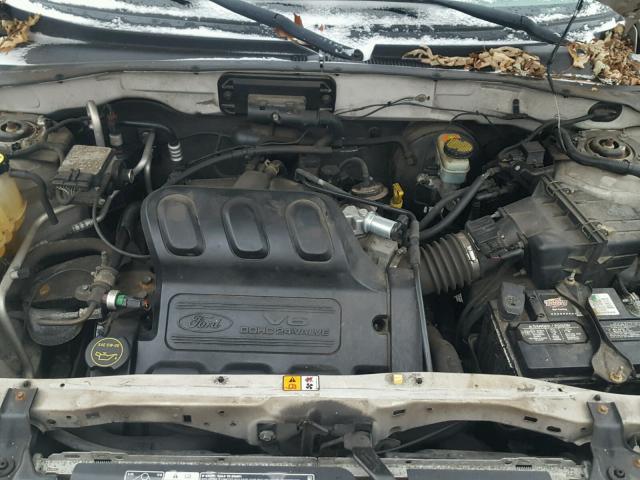 1FMYU93113KC76188 - 2003 FORD ESCAPE XLT SILVER photo 7