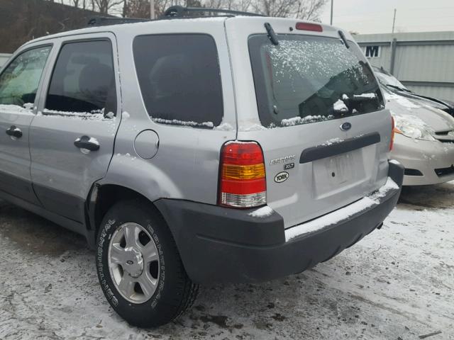 1FMYU93113KC76188 - 2003 FORD ESCAPE XLT SILVER photo 9