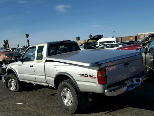 5TESN92N9YZ694075 - 2000 TOYOTA TACOMA XTR SILVER photo 3