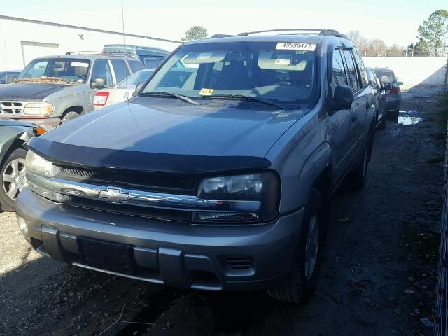 1GNDS13S432247617 - 2003 CHEVROLET TRAILBLAZE TAN photo 2