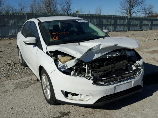 1FADP3F21GL306727 - 2016 FORD FOCUS SE WHITE photo 1