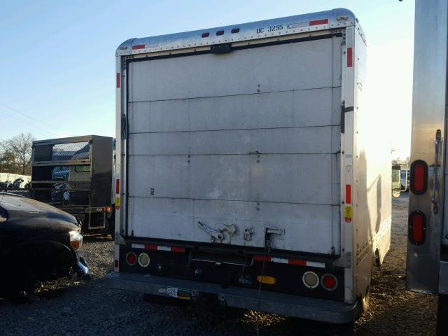 1FDKF37GXVEB89211 - 1997 FORD F350 WHITE photo 4