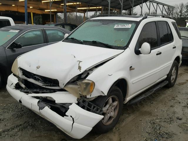 4JGAB54E21A228333 - 2001 MERCEDES-BENZ ML 320 WHITE photo 2