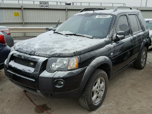 SALNY22234A431577 - 2004 LAND ROVER FREELANDER BLACK photo 2