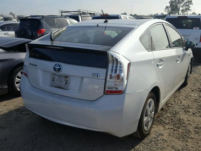 JTDKN3DU1B0266980 - 2011 TOYOTA PRIUS WHITE photo 4