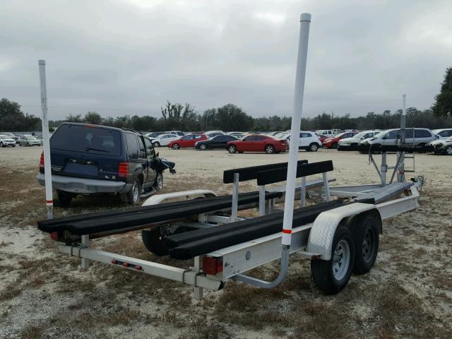 40ZBA26256P002921 - 2006 BOAT TRAILER SILVER photo 4