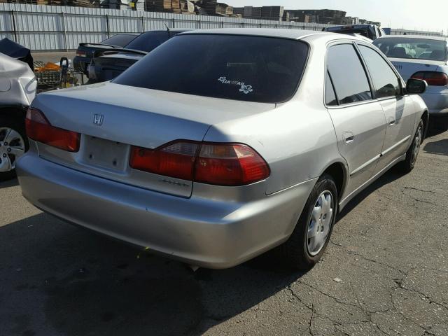 JHMCG5541XC031573 - 1999 HONDA ACCORD LX SILVER photo 4