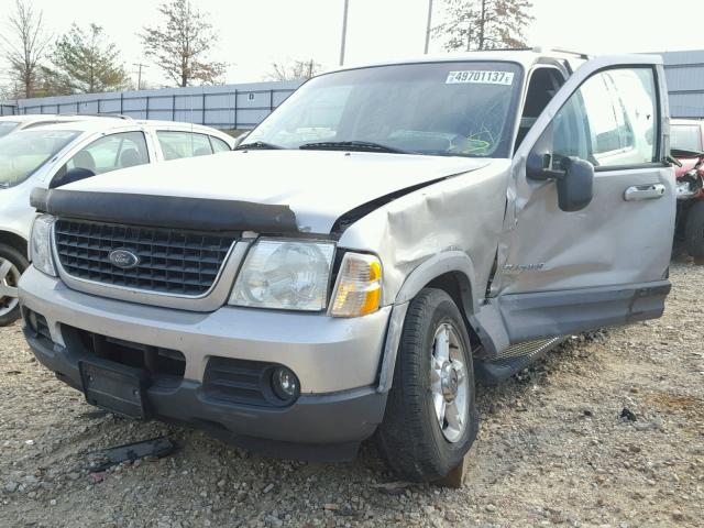 1FMZU73K12ZC90468 - 2002 FORD EXPLORER X SILVER photo 2