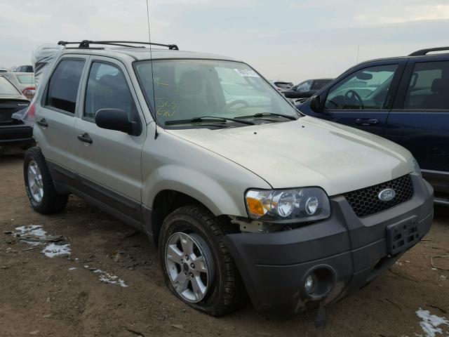 1FMYU03156KA98351 - 2006 FORD ESCAPE XLT SILVER photo 1