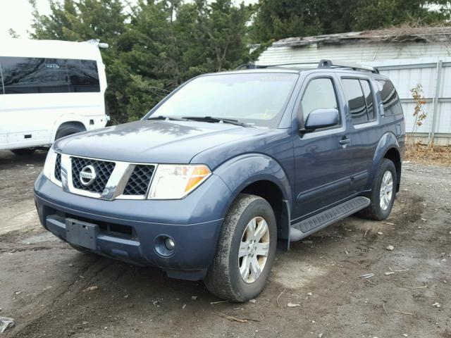 5N1AR18W05C722417 - 2005 NISSAN PATHFINDER BLUE photo 2