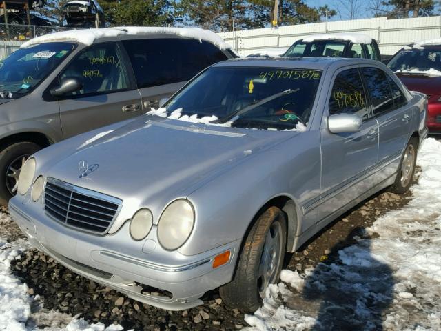 WDBJF83J81X046236 - 2001 MERCEDES-BENZ E 430 GRAY photo 2