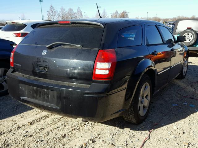 2D4FV47T28H251616 - 2008 DODGE MAGNUM BLACK photo 4