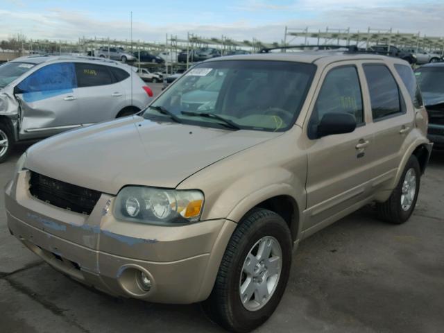 1FMCU94157KA21770 - 2007 FORD ESCAPE LIM GOLD photo 2