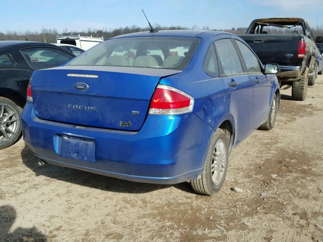 1FAHP3FNXBW159195 - 2011 FORD FOCUS SE BLUE photo 4