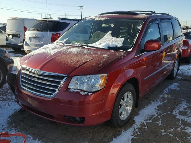 2A8HR54139R524571 - 2009 CHRYSLER TOWN & COU RED photo 2