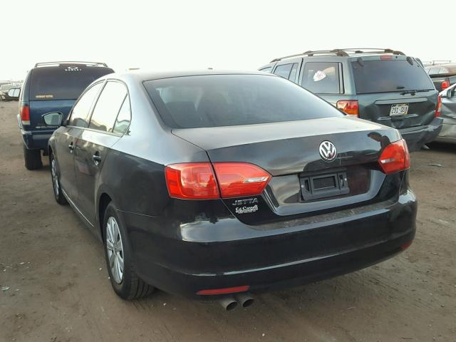 3VW1K7AJ1EM320802 - 2014 VOLKSWAGEN JETTA BASE შავი ფოტო 3