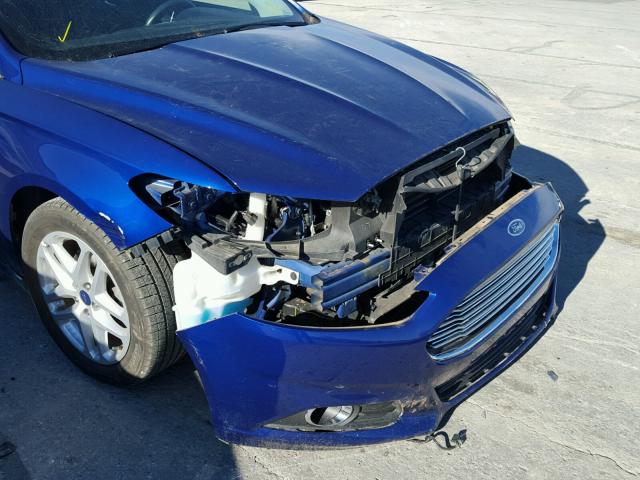 1FA6P0HD4F5110631 - 2015 FORD FUSION SE BLUE photo 9