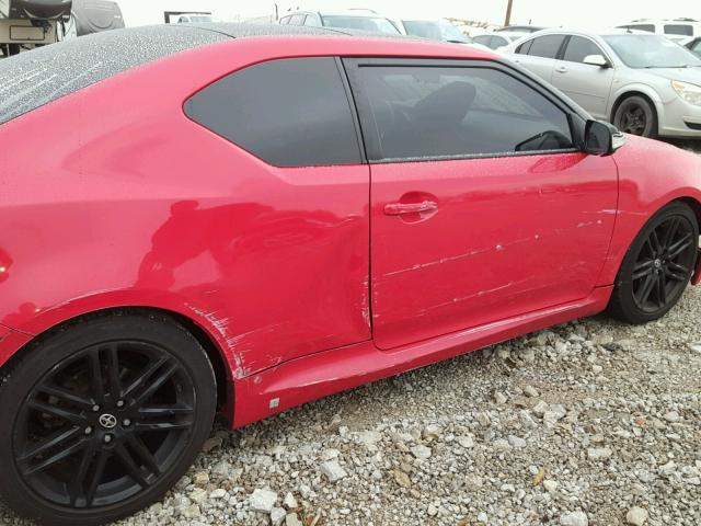 JTKJF5C74D3054813 - 2013 TOYOTA SCION TC RED photo 9