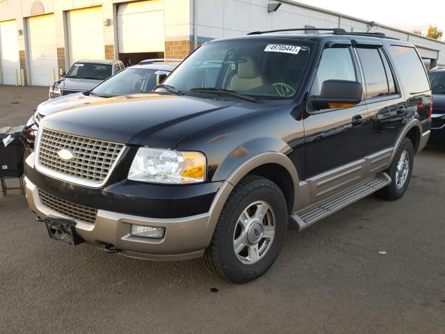 1FMFU18L74LA30664 - 2004 FORD EXPEDITION BLACK photo 2